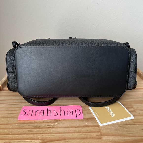 🌼Michael Kors Backpack - Picture 6 of 15